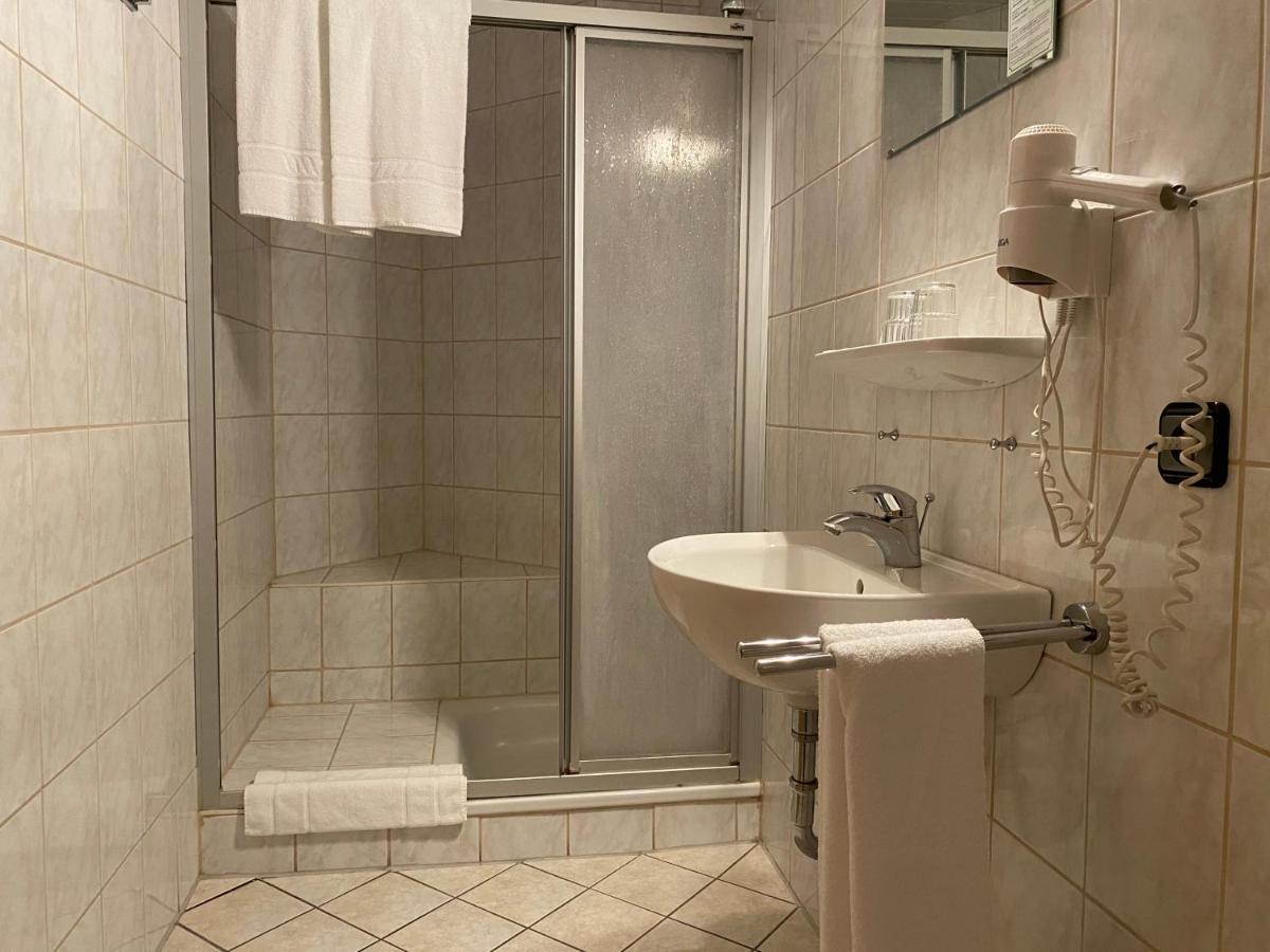 Hotel Zum Goldenen Adler Pfarrweisach Zewnętrze zdjęcie